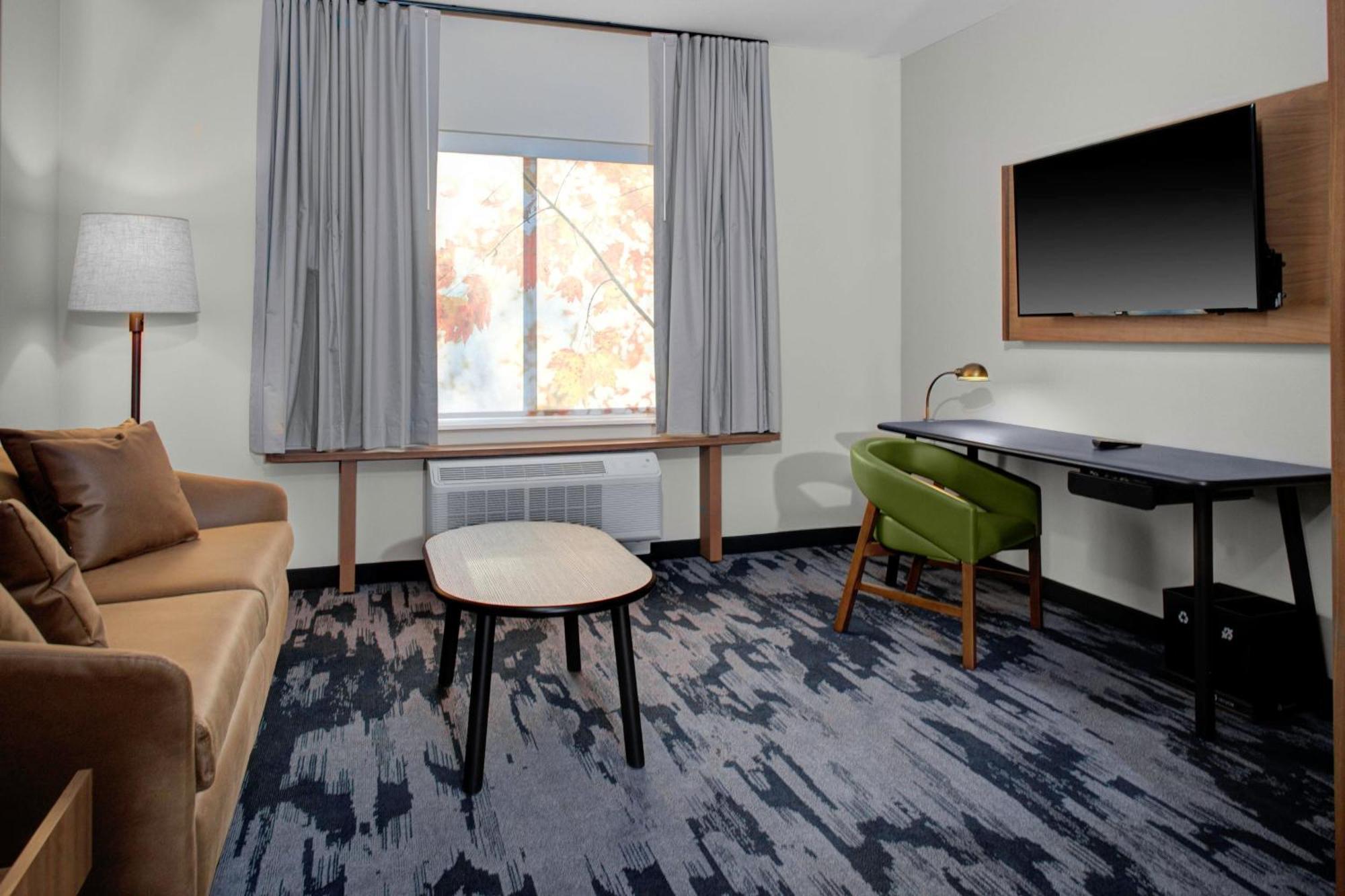 Fairfield & By Marriott Roanoke Hotel Salem