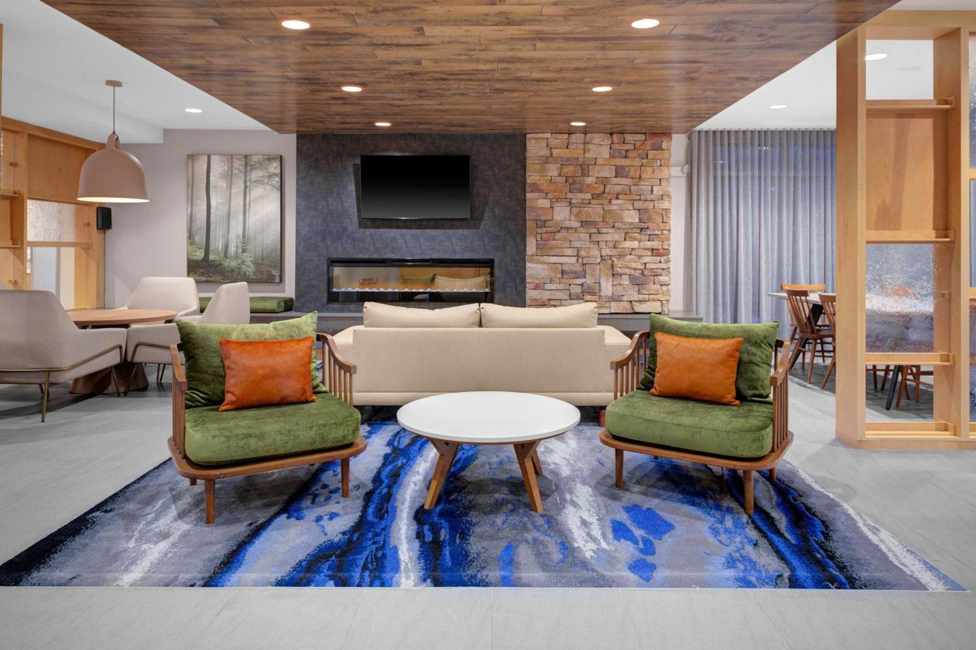 Hotel Fairfield & By Marriott Roanoke 3*