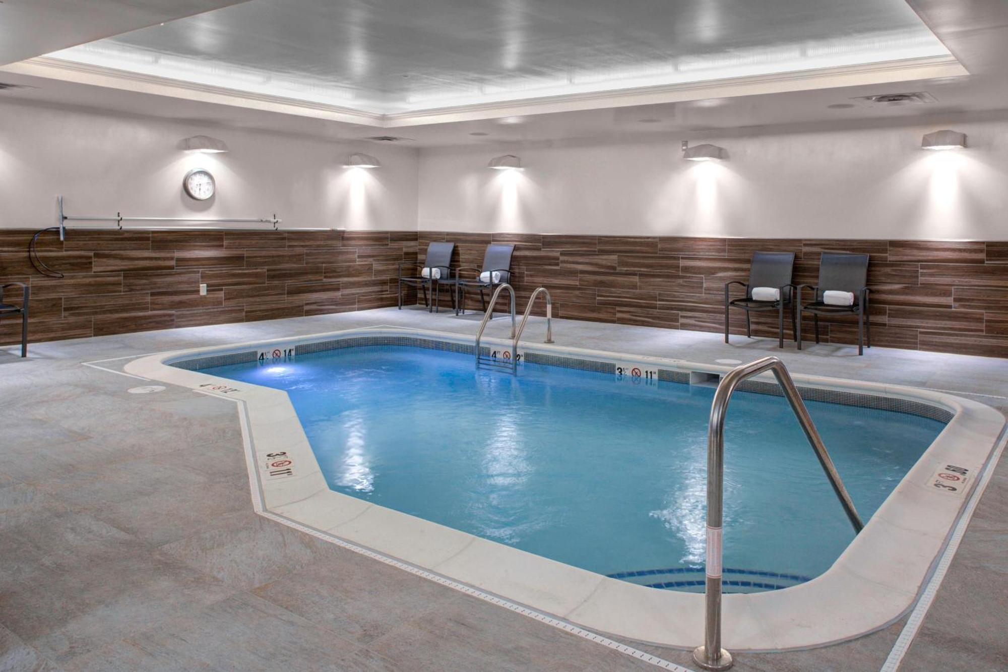 Fairfield & By Marriott Roanoke Salem